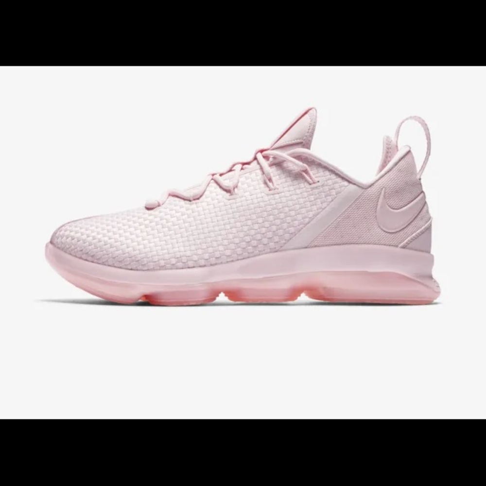 LEBRON XIV (14) LOW
PRISM PINK
